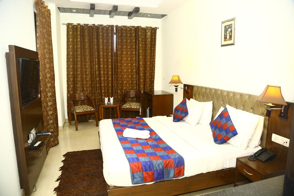 Hotel Smart Inn 2 New Delhi Luaran gambar