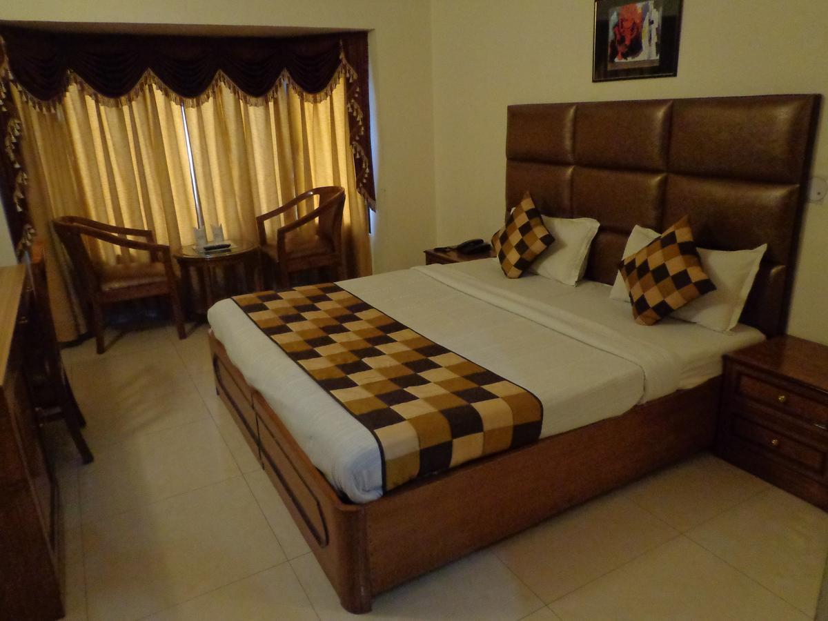 Hotel Smart Inn 2 New Delhi Luaran gambar