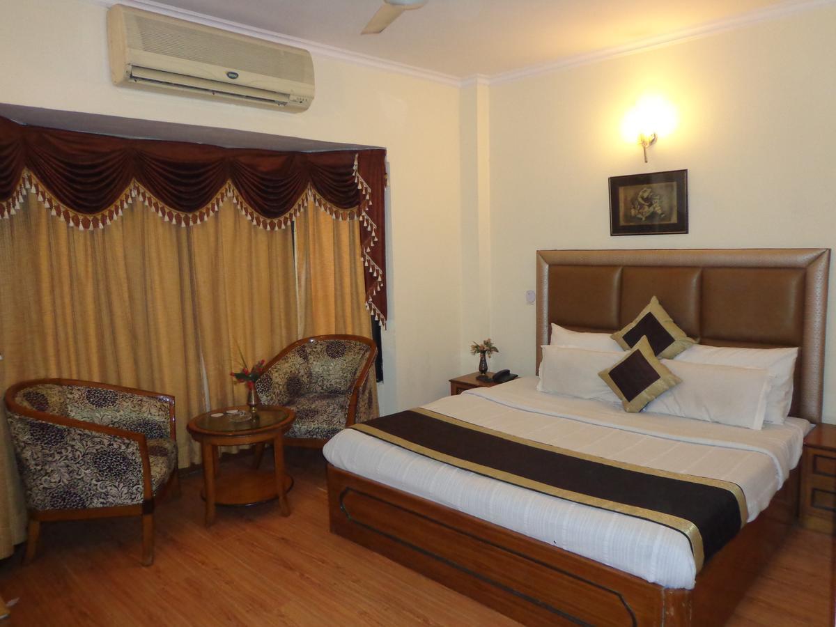 Hotel Smart Inn 2 New Delhi Luaran gambar