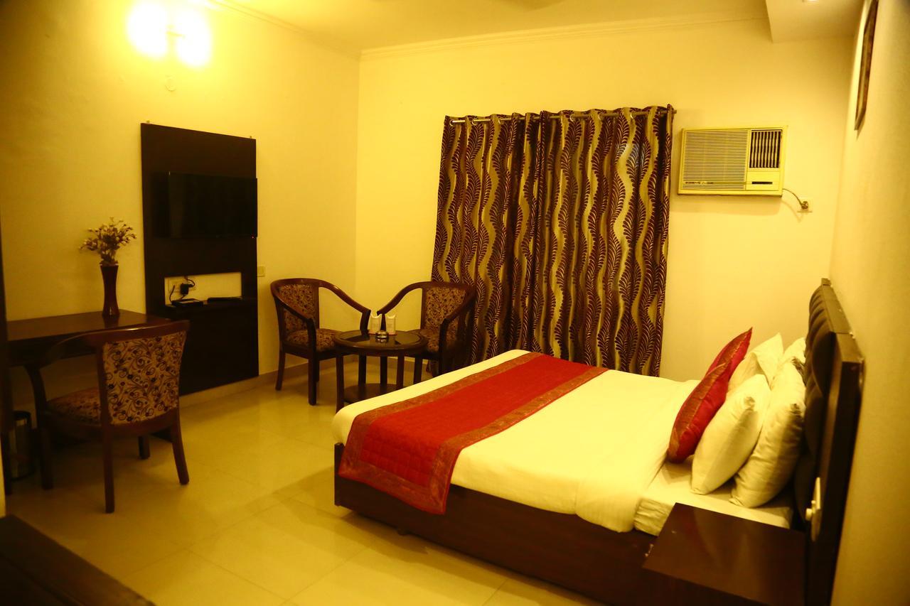 Hotel Smart Inn 2 New Delhi Luaran gambar
